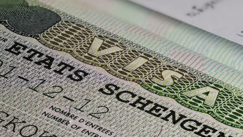 Фото - Туроператоры прекратили оформлять шенгенские визы россиянам в ряд стран ЕС